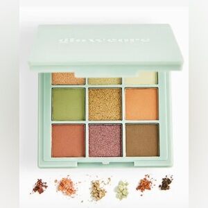 GLOWCORE Mystic Earth Eyeshadow Palette